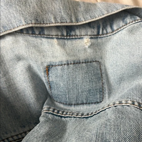 Levi's Light Blue Jean Jacket - Picture 4 of 4